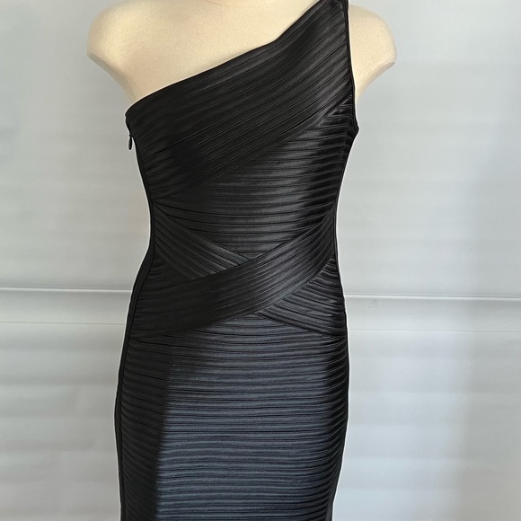 NWT BCBG MaxAzria Mamie Blake one shoulder sexy Bandage Dress Size: 2 - Picture 2 of 14